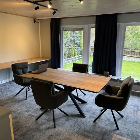 בית אירוח Hubtime *