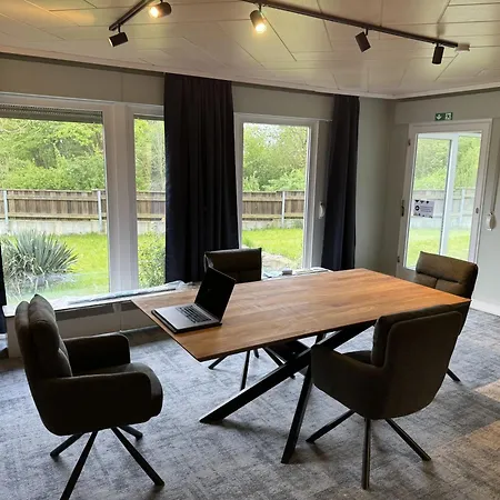 בית אירוח Hubtime *